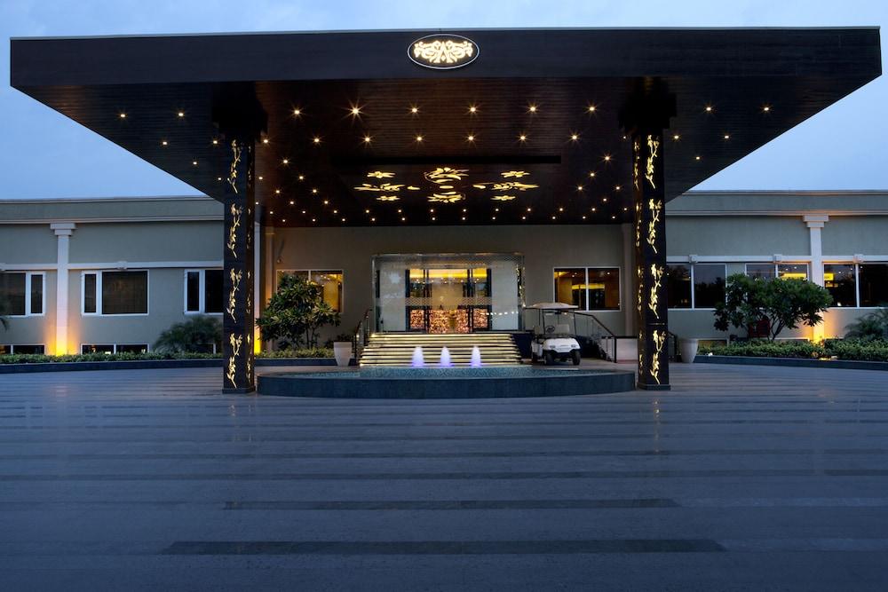 Atrio by Devam Otel Gurgaon Dış mekan fotoğraf