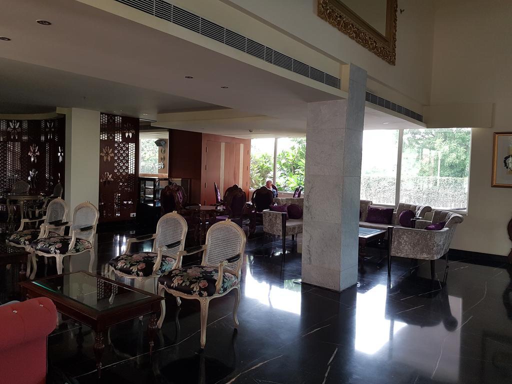 Atrio by Devam Otel Gurgaon Dış mekan fotoğraf