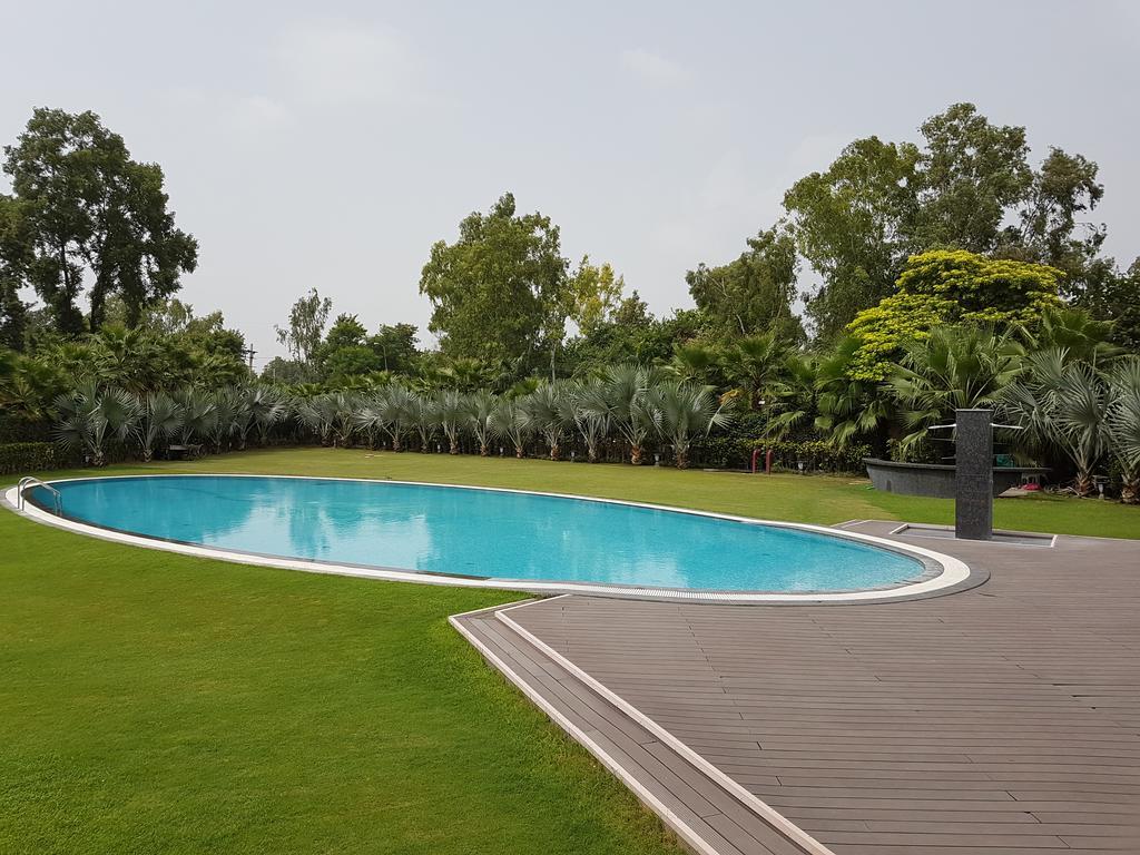 Atrio by Devam Otel Gurgaon Dış mekan fotoğraf