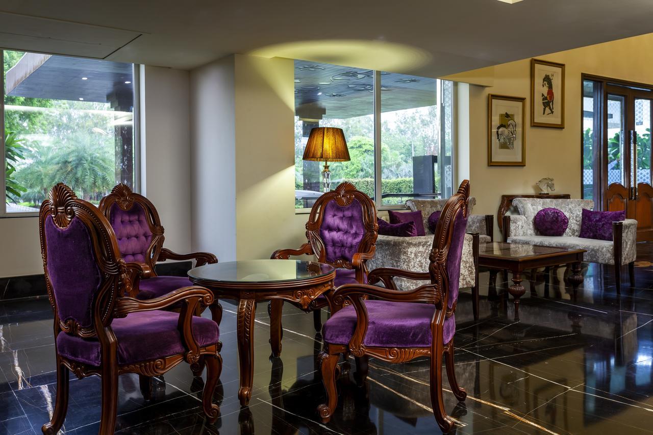 Atrio by Devam Otel Gurgaon Dış mekan fotoğraf
