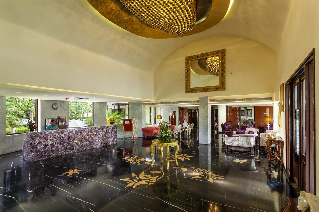 Atrio by Devam Otel Gurgaon Dış mekan fotoğraf