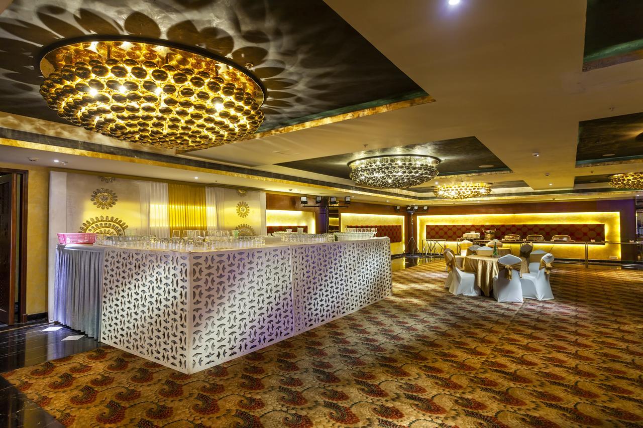 Atrio by Devam Otel Gurgaon Dış mekan fotoğraf